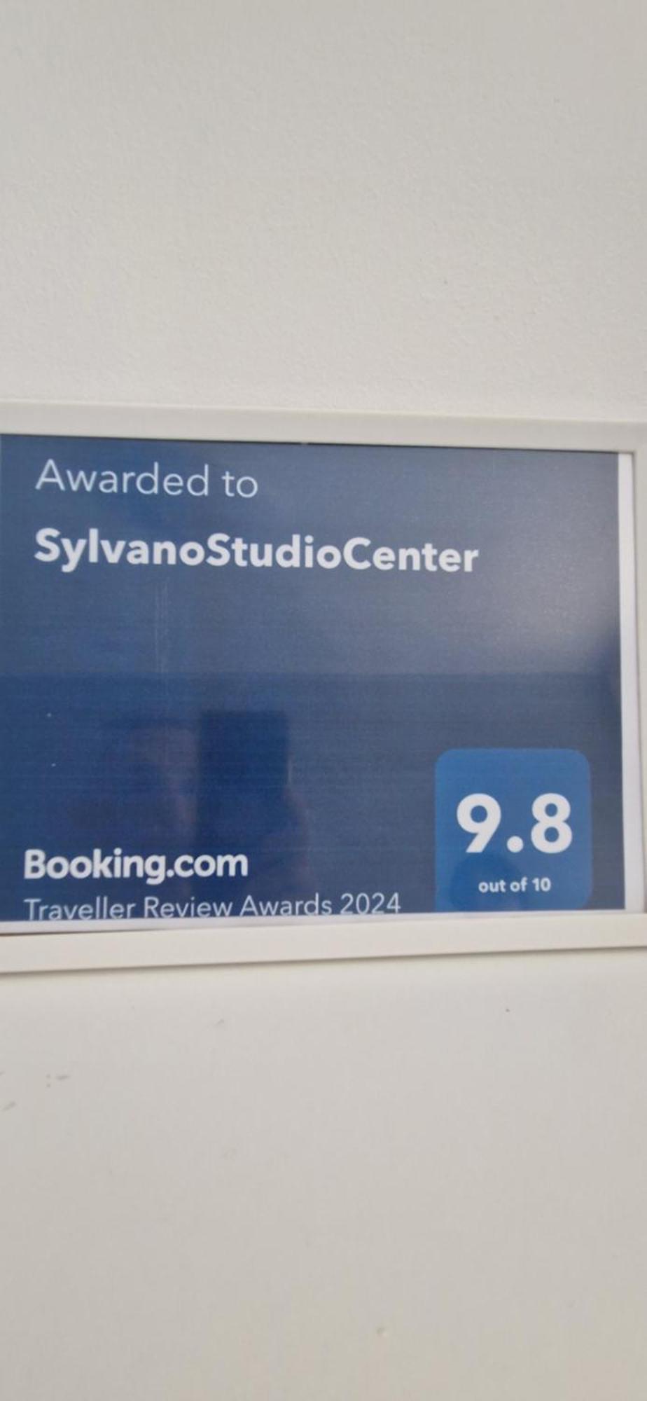 Sylvanostudiocenter Ploieşti Exterior foto